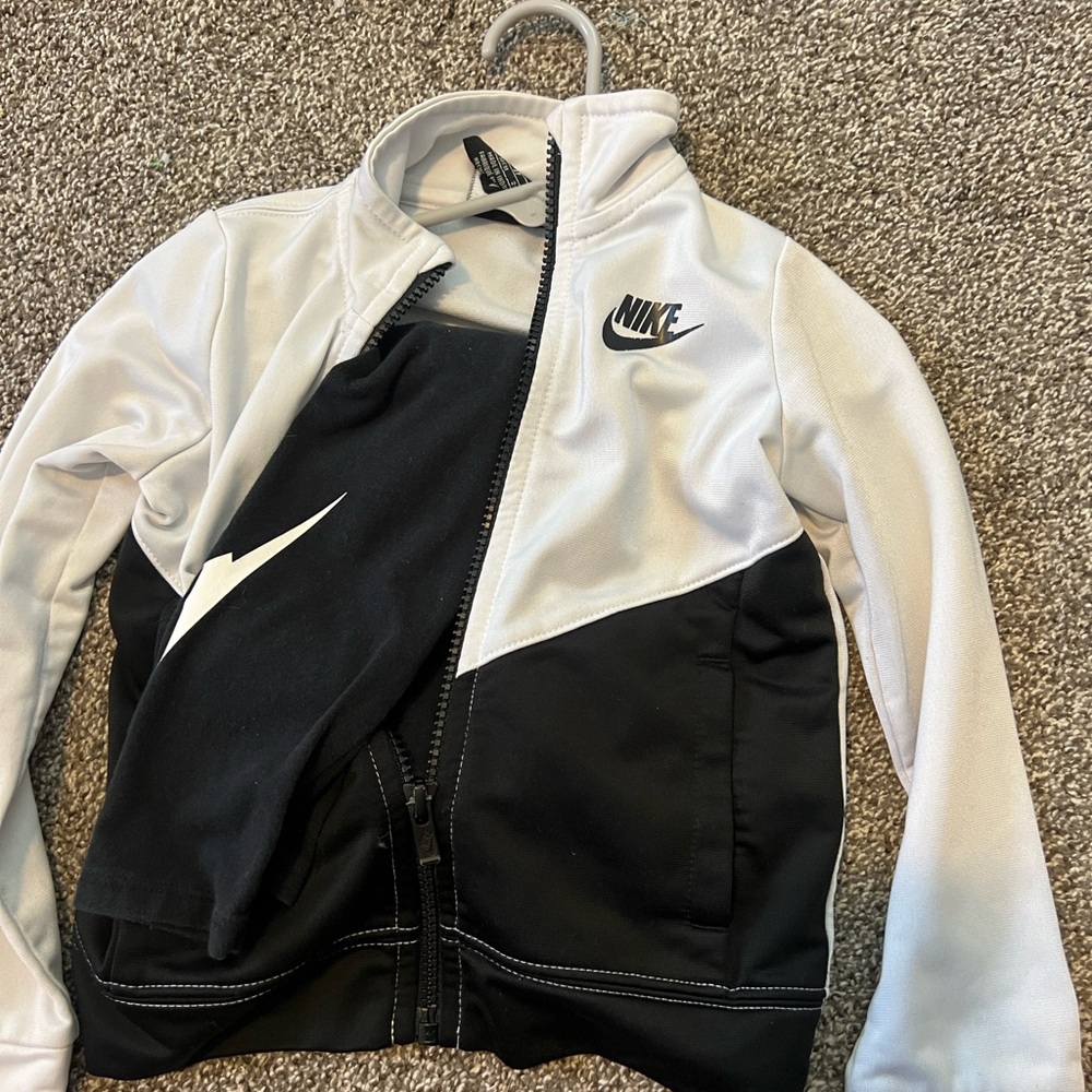Nike set 3T